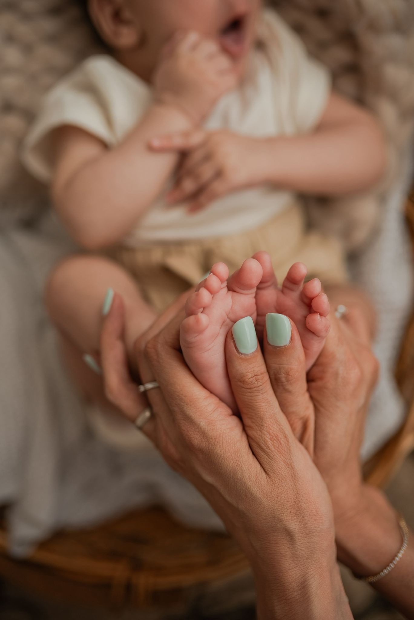 מאיה לב עם תינוק